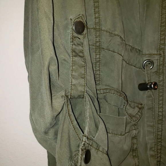 Jacket - Picture 2 of 4